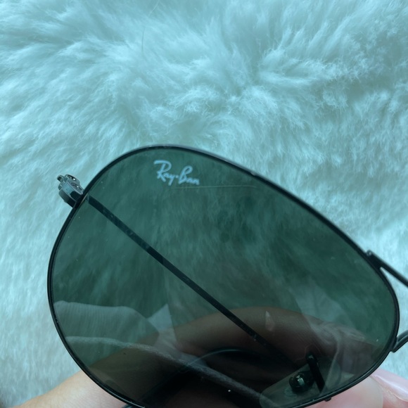 Ray Ban Black Aviator Sunglasses - Picture 4 of 7